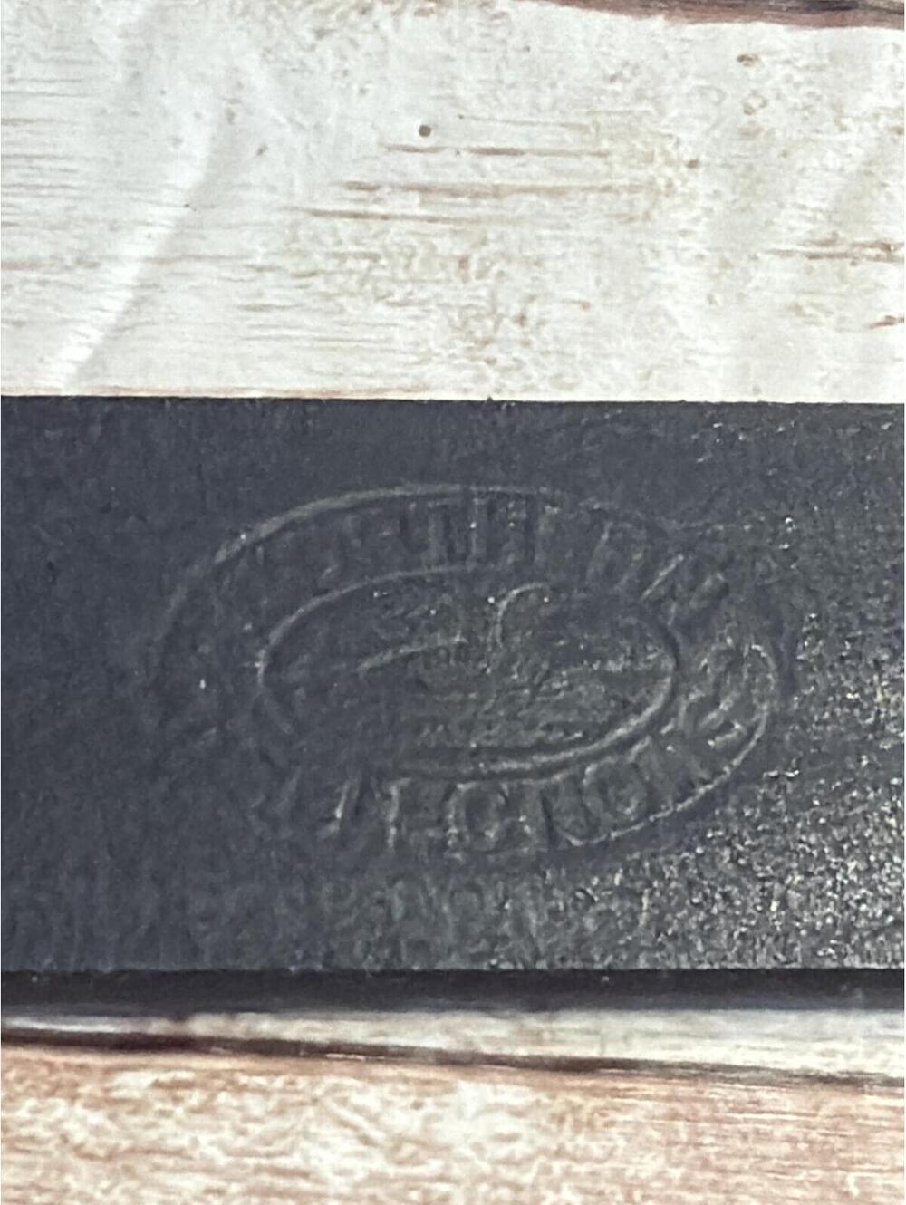 Black Tooled Genuine Leather Belt Large - Picture 3 of 6
